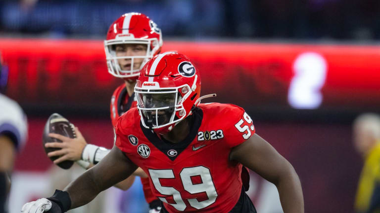 Steelers trade up, draft Georgia tackle Broderick Jones