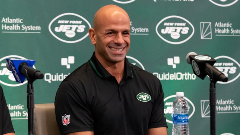 Jets' Robert Saleh defends Aaron Rodgers' wish list