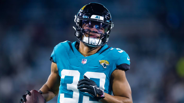 Jaguars' Pro Bowler sends NFL a warning about his new teammate - A to Z  Sports