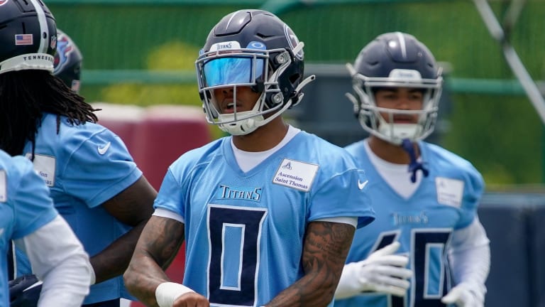 Tennessee Titans safety Josh Thompson (29) comes onto the field