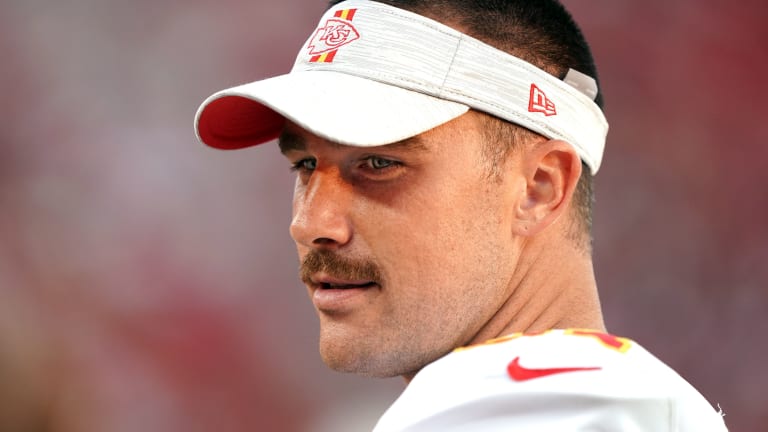 Chiefs TE Travis Kelce brings back iconic mustache for training camp