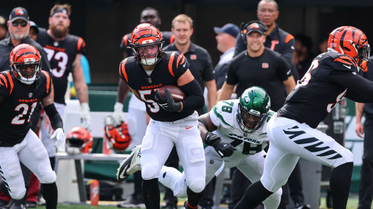 Cincinnati Bengals' Logan Wilson (55) runs past New York Jets' Max