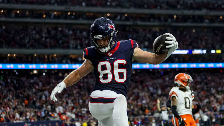 Texans sign tight end Dalton Schultz to three-year, $36 million extension -