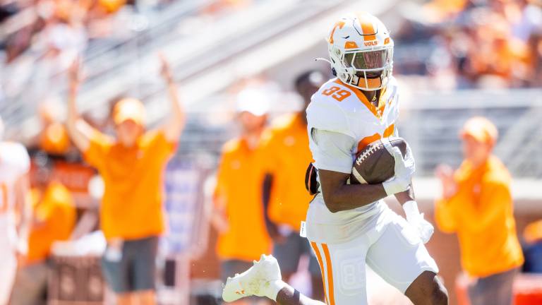 Tennessee Vols' wide receivers shine in Orange and White game