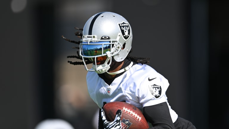 New Stat Shows How Dominant Raiders WR Davante Adams Has Been