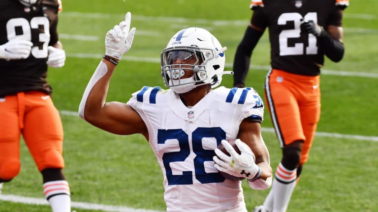 Browns Trade For Colts' Jonathan Taylor In Blockbuster Proposal