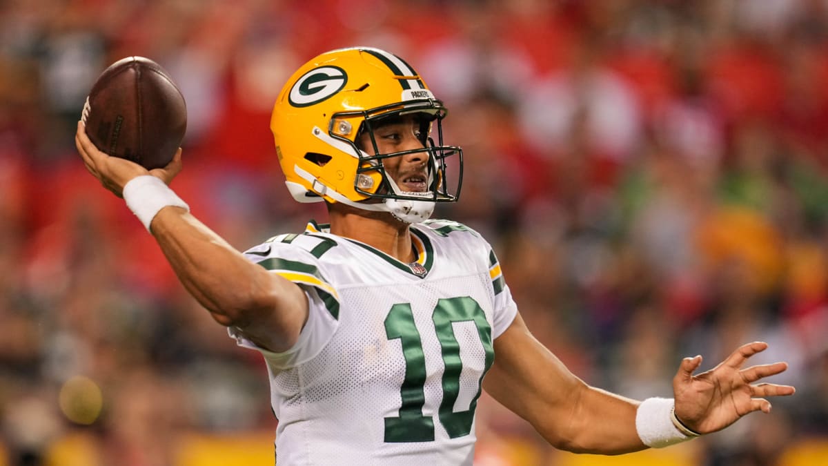 Packers quarterback Jordan Love takes over for a legend and leads Green Bay  to a victory - Sports Illustrated