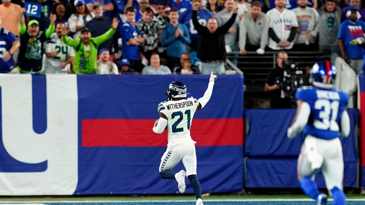 Seattle Seahawks: Dud and Stud of week 12 - Carolina