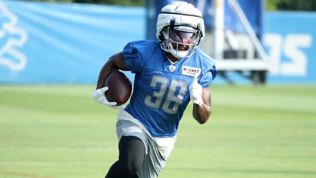 Running back Justin Jackson retires, Lions sign Benny Snell - A to Z Sports