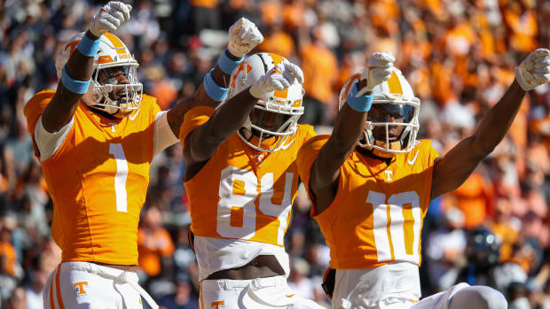 Tennessee Vols Football Loses Commitment From 2025 Recruit Squirrel White