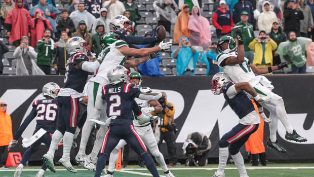 East Rutherford, New Jersey, USA. 26th Sep, 2022. New York Jets cornerback  Sauce Gardner (1) during a NFL game at MetLife Stadium in East Rutherford,  New Jersey on Sunday September 25, 2022.