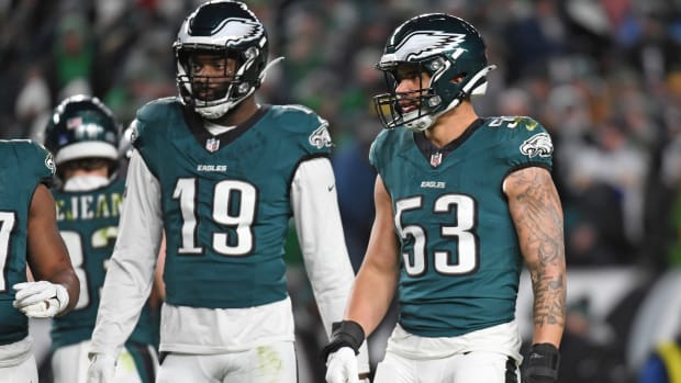 Philadelphia Eagles linebacker Josh Sweat (19) and linebacker Zack Baun (53) against the Pittsburgh Steelers at Lincoln Financial Field.