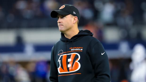 Dec 9, 2024; Arlington, Texas, USA; Cincinnati Bengals head coach Zac Taylor looks on before the game against the Dallas Cowboys at AT&T Stadium.