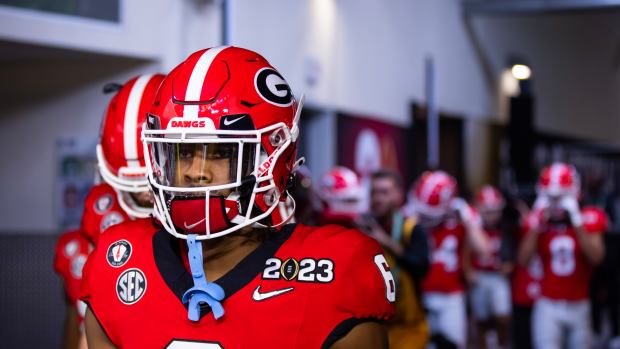 Georgia Bulldogs running back Kenny McIntosh (6) against the TCU Horned Frogs during the CFP national championship game at SoFi Stadium.