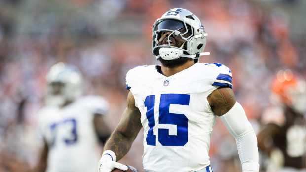 Cowboys' decision to sit Ezekiel Elliott gets even more interesting after  more details come up