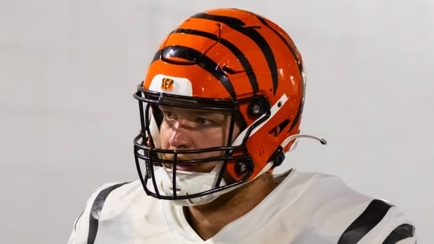 Oct 8, 2023; Glendale, Arizona, USA; Cincinnati Bengals guard Cordell Volson (67) against the Arizona Cardinals at State Farm Stadium.