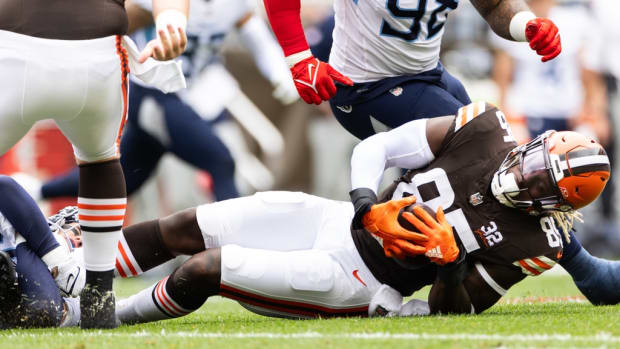 Garrett And Watson Lead Browns To Win Over Titans - News-Talk 1480 WHBC