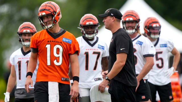 Cincinnati Bengals running back Trayveon Williams (32) performs a drill  during practice at the team's NFL football training facility, Tuesday, June  6, 2023, in Cincinnati. (AP Photo/Jeff Dean Stock Photo - Alamy