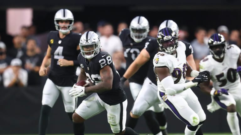 Raiders RB Josh Jacobs returns to practice after contract holdout