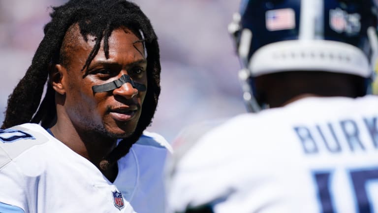 Titans' DeAndre Hopkins returns to Clemson to finish degree