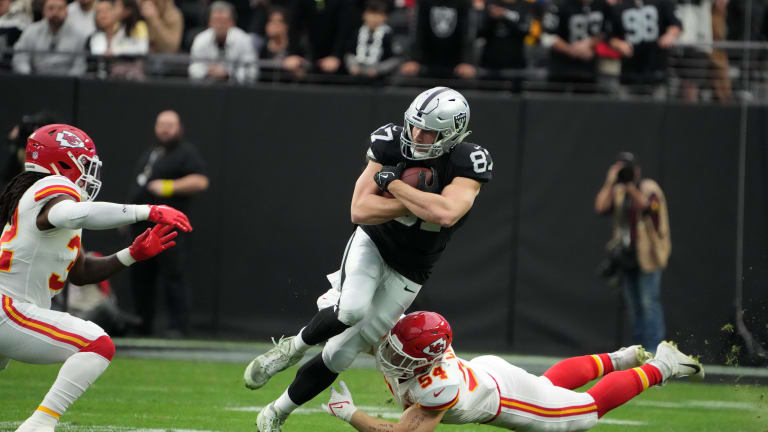 Former Raiders TE Foster Moreau agrees to contract with Saints after  Lymphoma Diagnosis - A to Z Sports