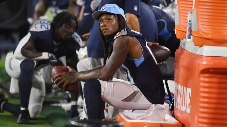 Titans' DeAndre Hopkins returns to Clemson to finish degree