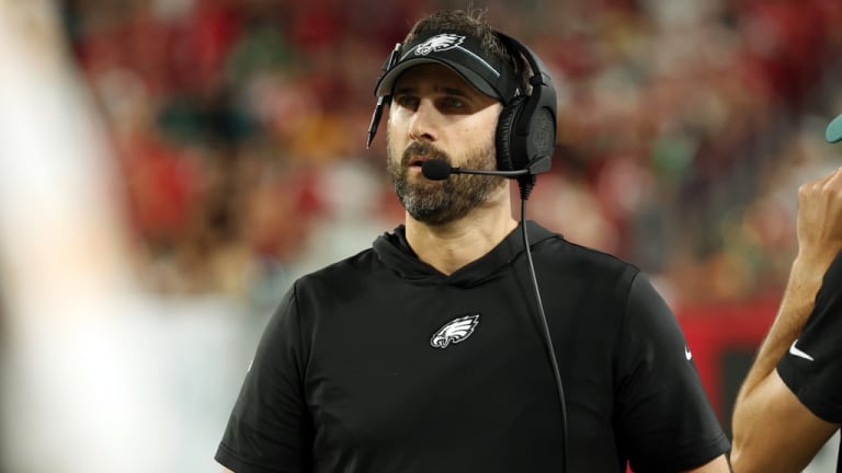 Eagles coach Nick Sirianni went into the stands at Bucs game 