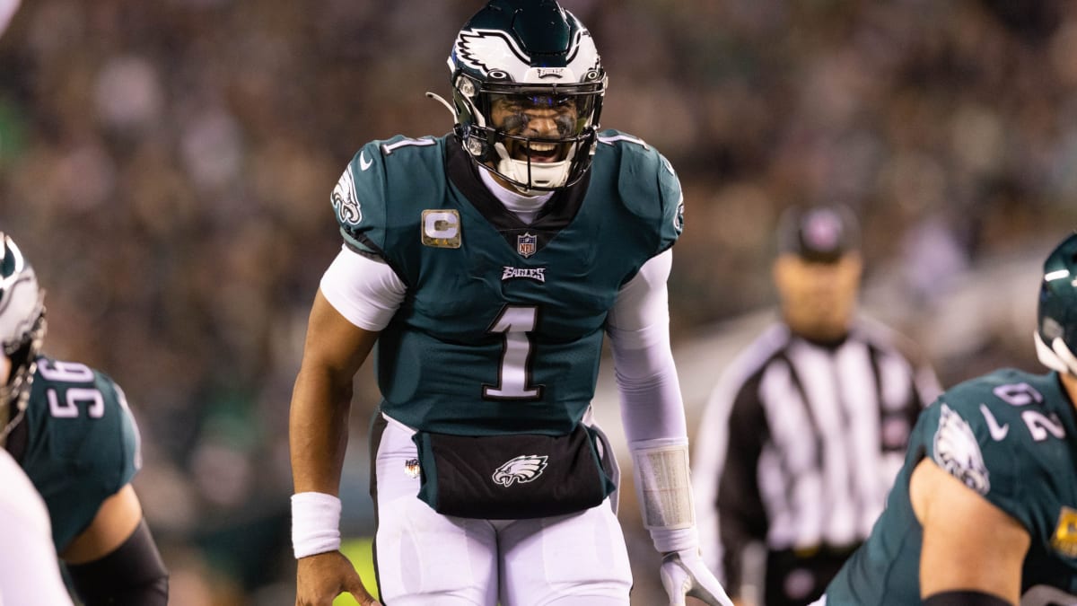 Jalen Hurts, Eagles fend off Commanders in OT to stay undefeated