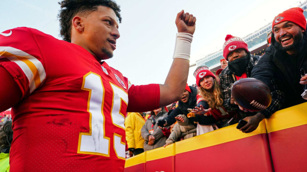 Chiefs: Patrick Mahomes adds to his trophy case - A to Z Sports