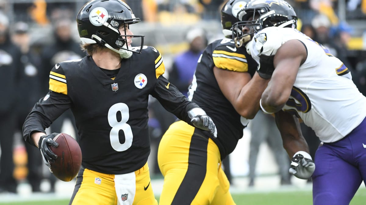 Steelers QB1 Kenny Pickett Was Limited In Practice Thursday; Changes To A  'Smart' Helmet Equipped With A Visor