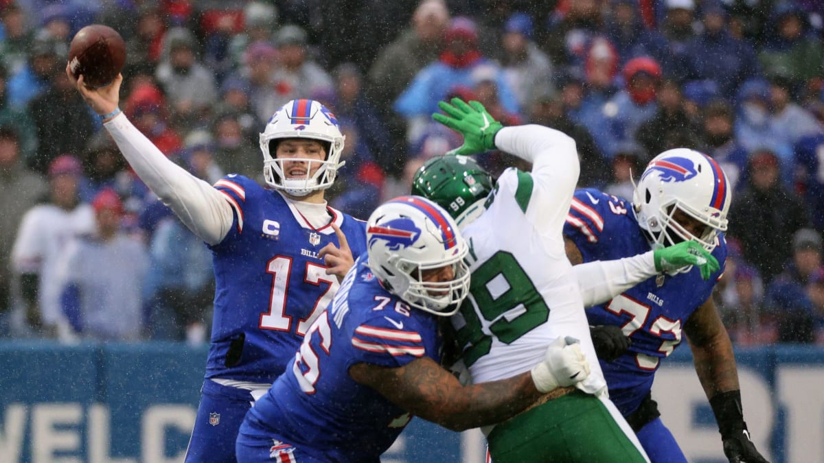 NFL on X: The @BuffaloBills are AFC East champs for the third straight  season 