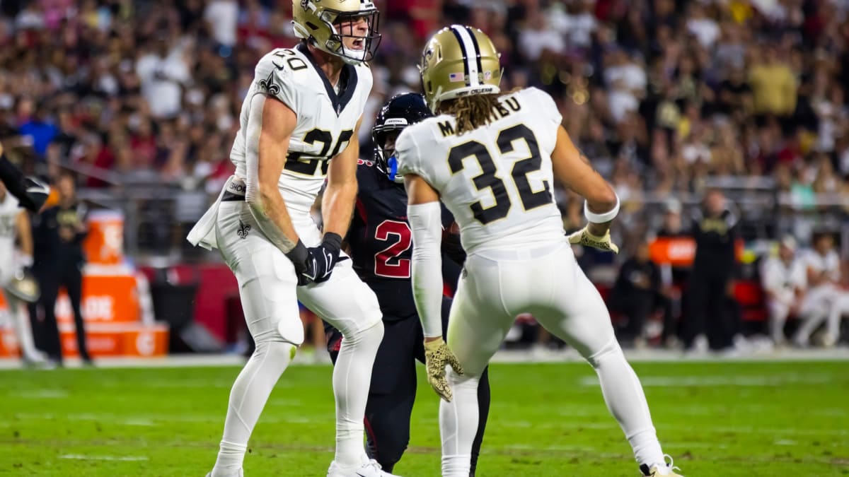 How Derek Carr, New Orleans Saints can beat Derek Henry's Tennessee Titans  