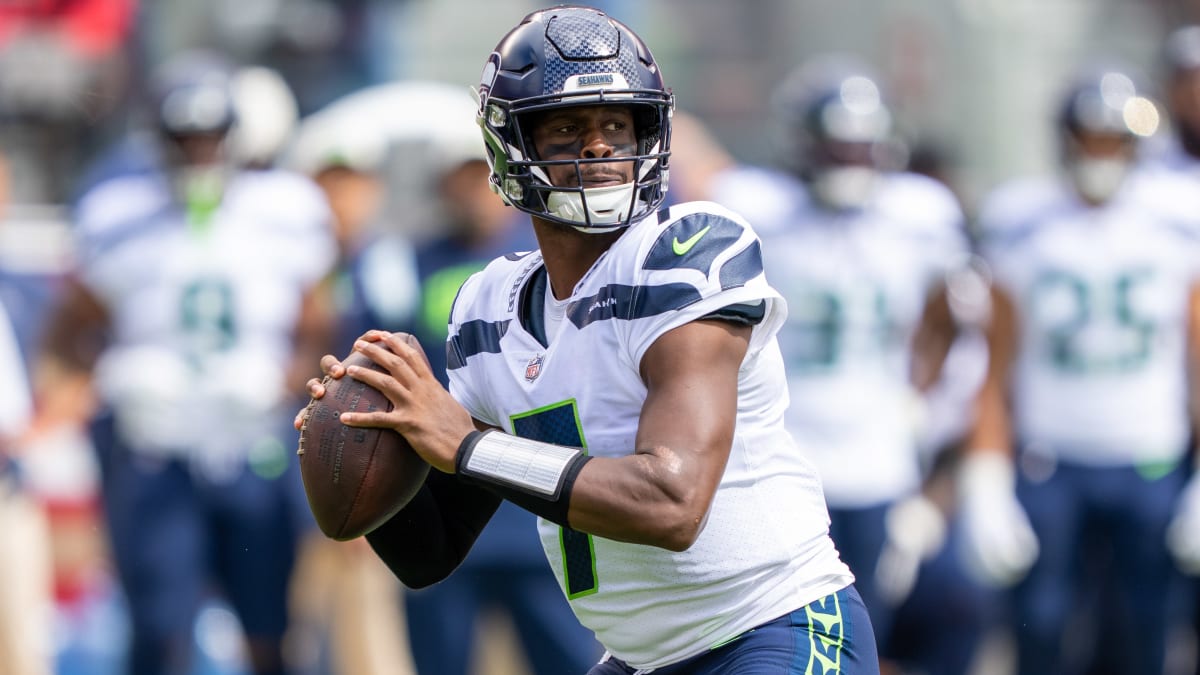Seattle Seahawks Training Camp Preview: Offensive Storylines to Watch 