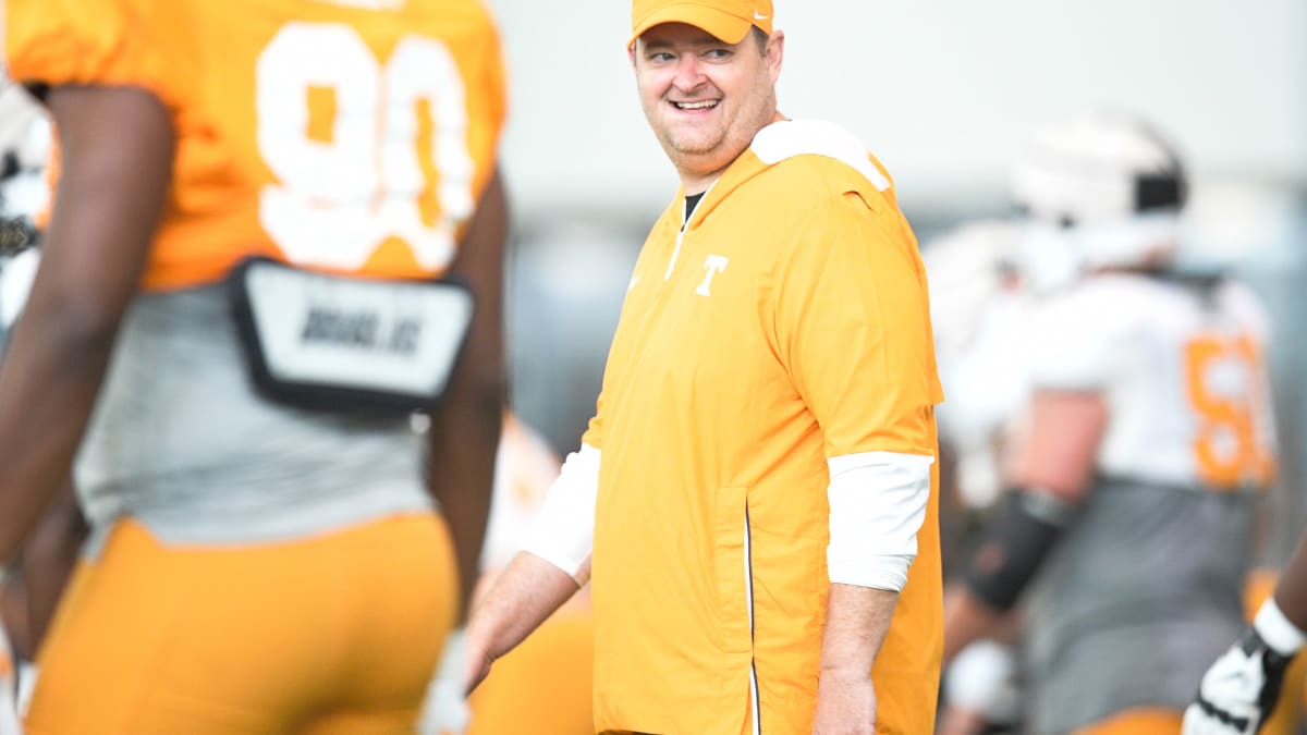 Tennessee football lands a massive recruiting win over two main