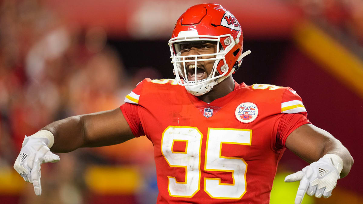 BREAKING: Chris Jones ENDS Holdout & Returns To Kansas City Chiefs