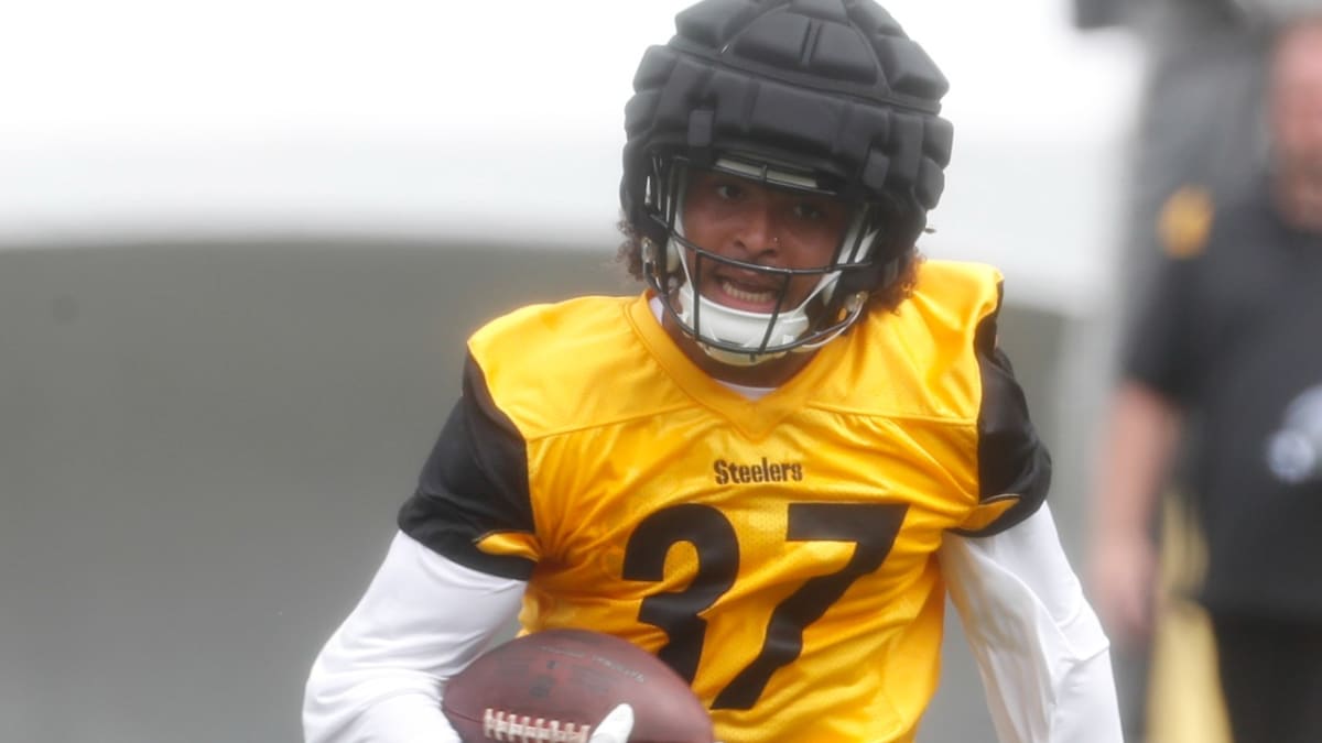 Steelers' Elijah Riley and Chandon Sullivan are battling down to the wire  for the starting job at slot corner