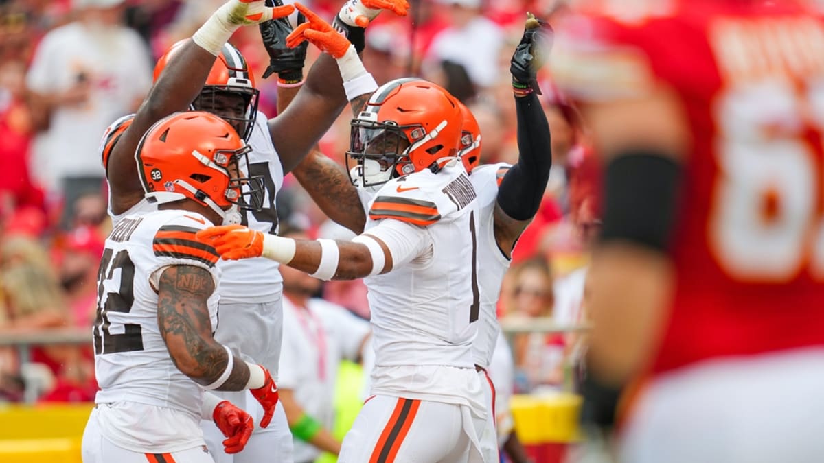 Predicting the Cleveland Browns first official depth chart - A to