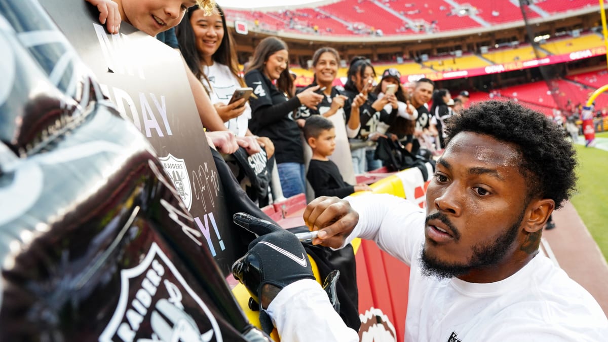 Raiders' Josh Jacobs speaks on relationship with the team after