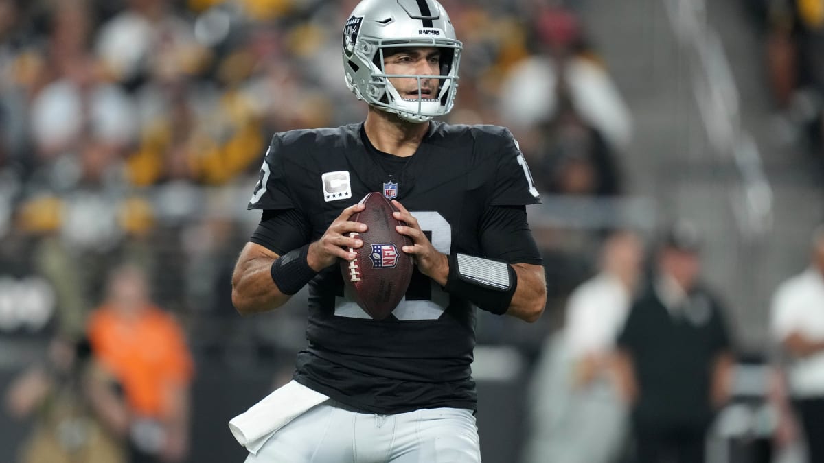 Raiders' QB Jimmy Garoppolo involved in injury just before halftime vs.  Steelers - A to Z Sports