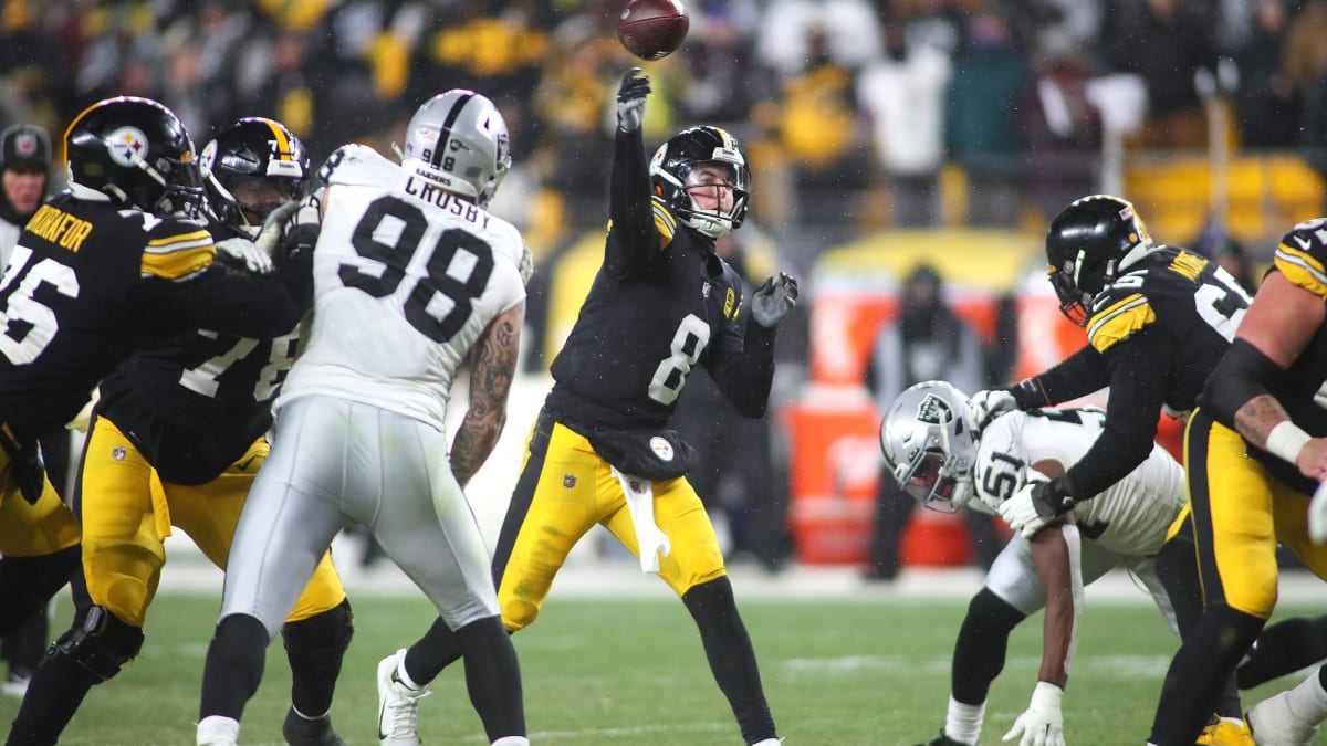 Pittsburgh Steelers 23-18 Las Vegas Raiders: Kenny Pickett passes