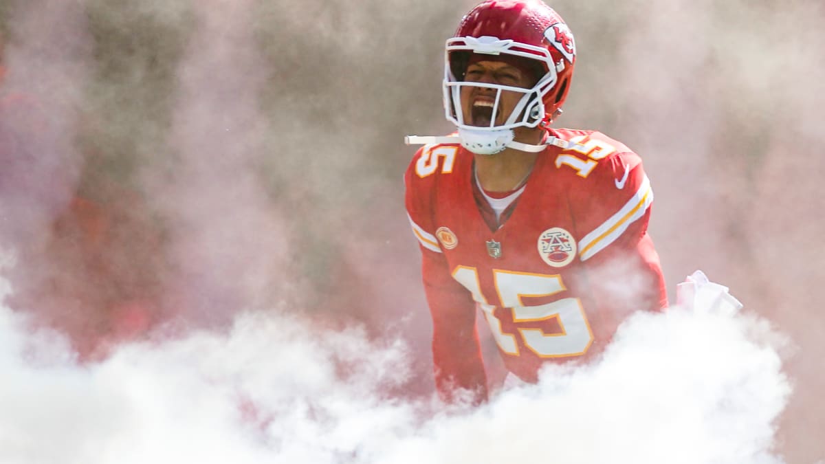 Greatest of All Time - NFL Fans React to Patrick Mahomes Eclipsing 25,000  Passing Yards