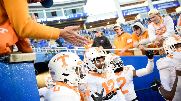 Tennessee Volunteers unveil new football uniforms