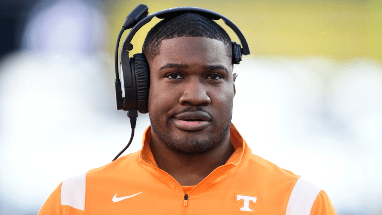 3 options to replace Kodi Burns as Tennessee Vols wide receivers coach - A  to Z Sports