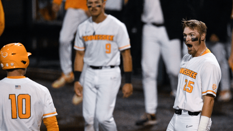 tennessee-baseball-may-have-got-a-coach-fired
