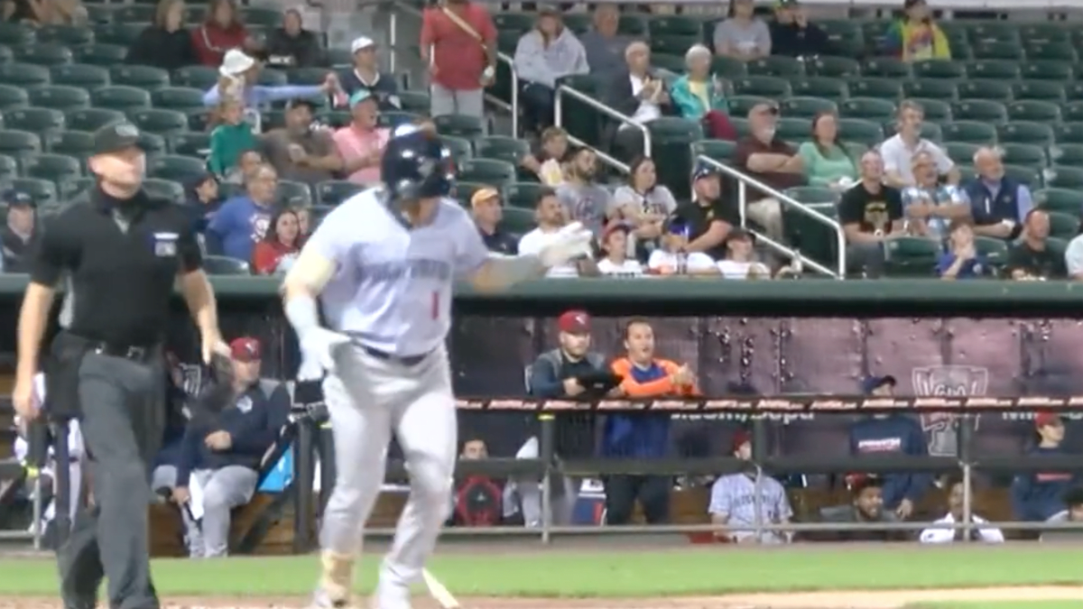 See Tennessee baseball's Drew Gilbert bat flip after 9th inning home run