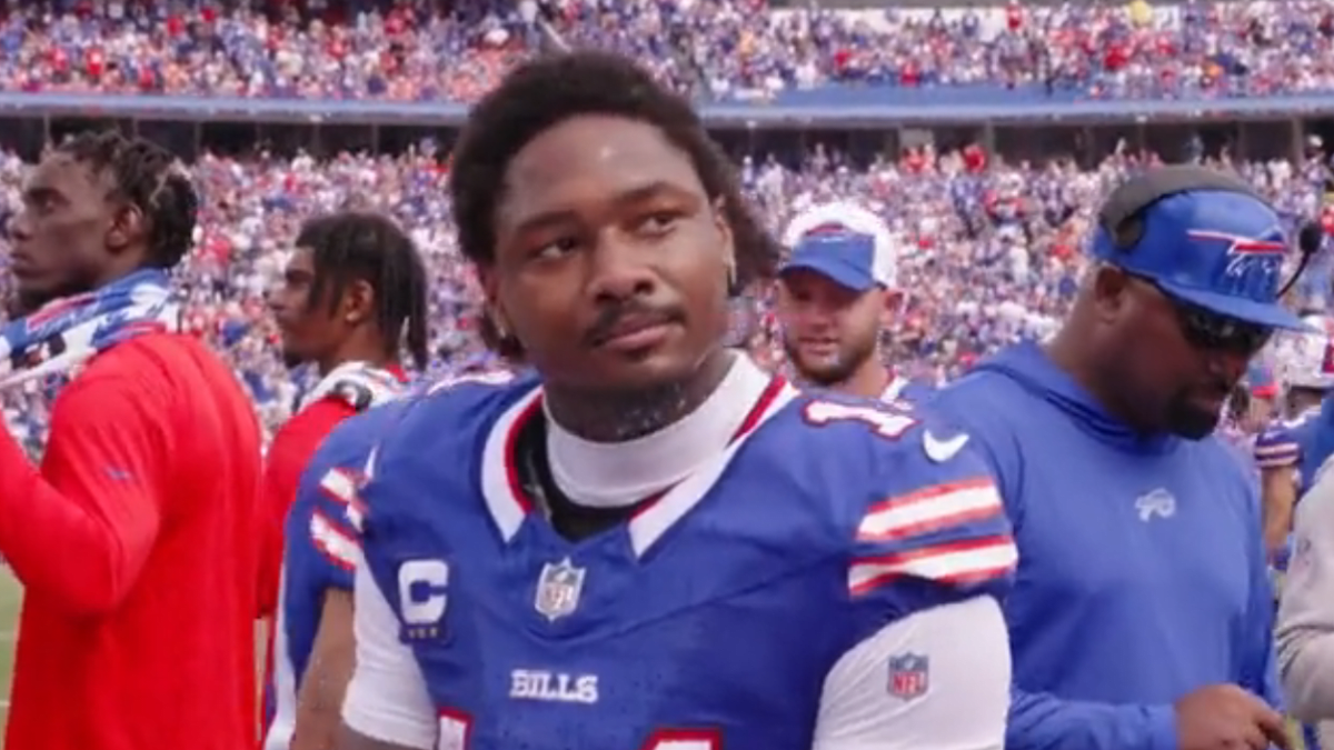 BILLS REPORTER CAUGHT TALKING BADLY ABOUT STEFON DIGGS 