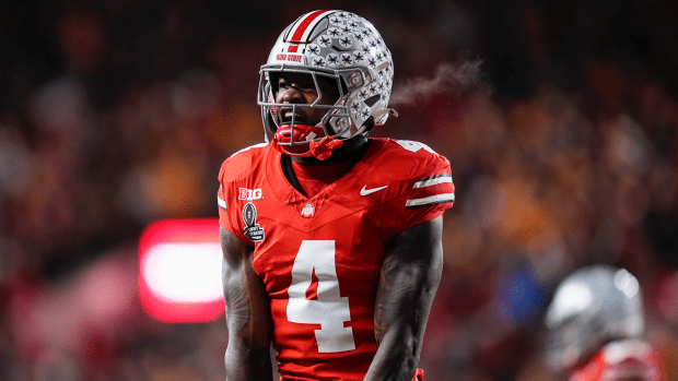 Controversial former Buckeye sends strong message to Jeremiah Smith about  his future at Ohio State