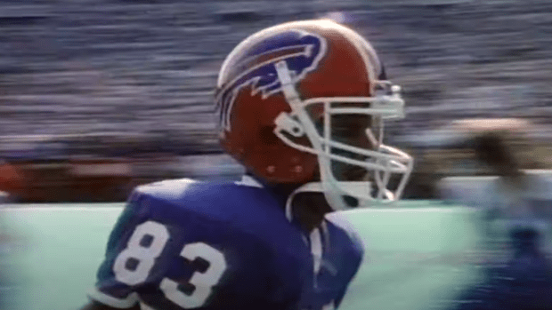 Red Alert! Buffalo Bills Legend Andre Reed (Accidentally?) Teases Throwback  Helmets - Sports Illustrated Buffalo Bills News, Analysis and More