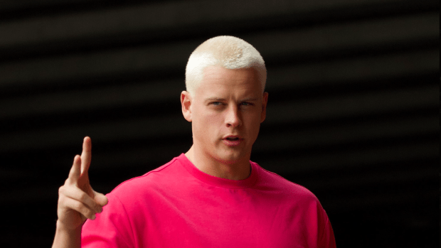 Cincinnati Bengals QB Joe Burrow looks exactly like Eminem with 
