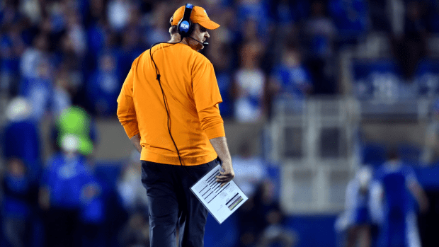 National recruiting analyst hints that Tennessee Vols lead 'by a wide margin' for 4-star in-state recruit